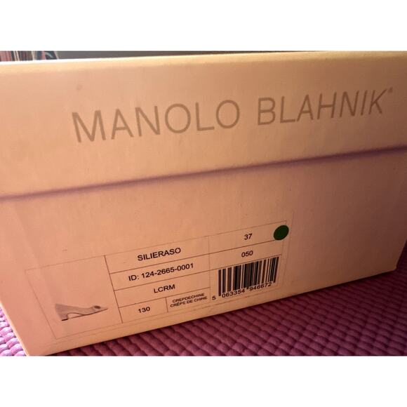 $1315 Manolo Blahnik Pumps Silieraso Silk Crystal Ornament Size 37 NEW Heels - Picture 9 of 13
